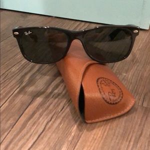 Ray-Ban New Wayfarer Sunglasses